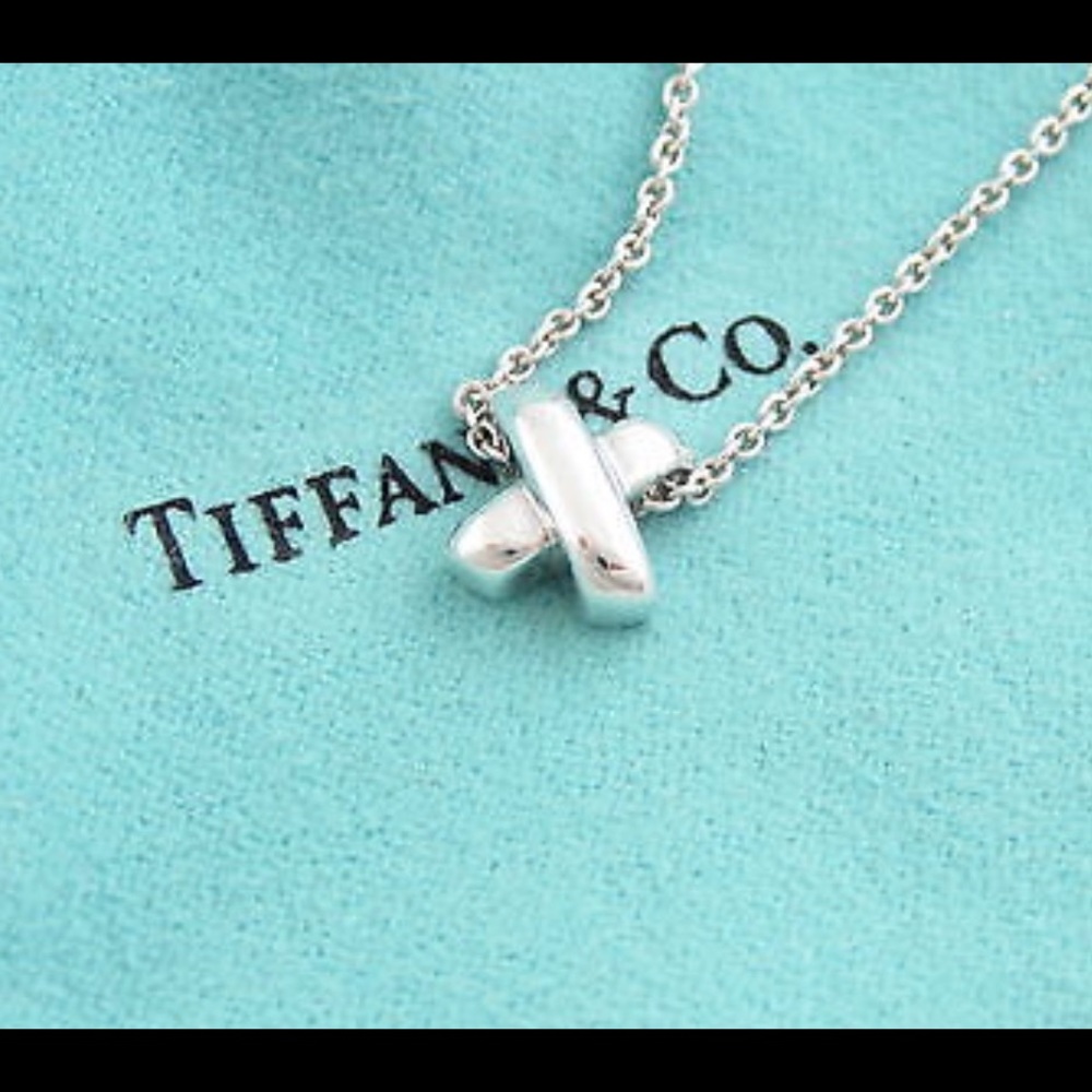 Tiffany & Co. Signature X necklace